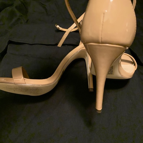 Just Fab Rosey heels - Picture 4 of 11
